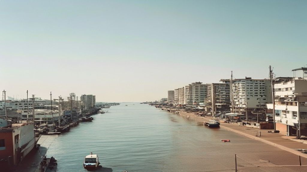 Conakry city illustrating Guinea's economic system