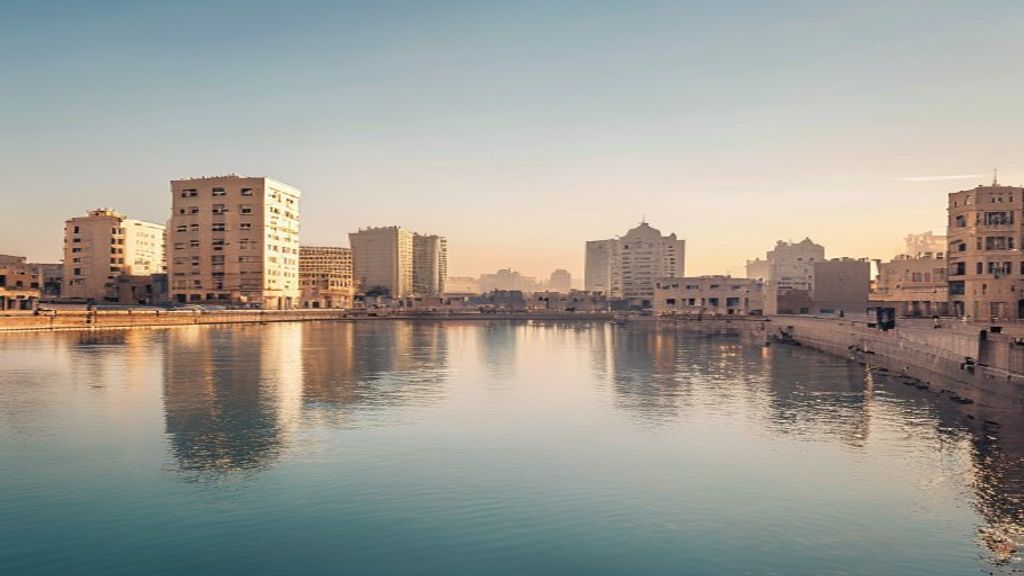 Baghdad illustrating Iraq's economic system