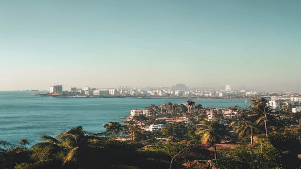 Colombo illustrating Sri Lanka's economic system